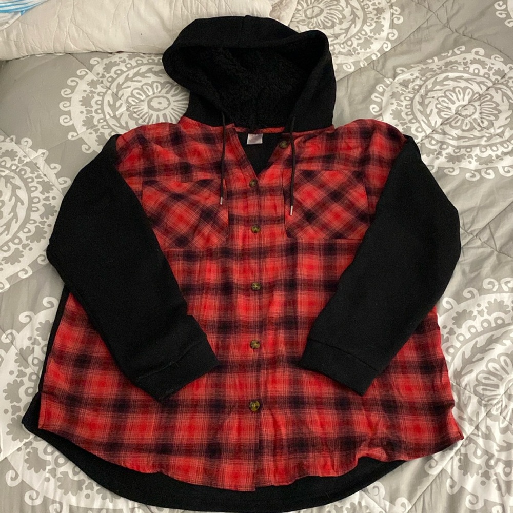 No Boundaries Sweater Size XL